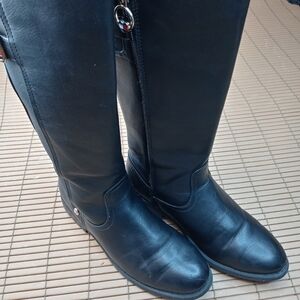 Tommy Hilfiger women's sz 5M side zip black 13" tall boots. 84.5pm